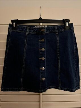 Hot Kiss button denim mini skirt